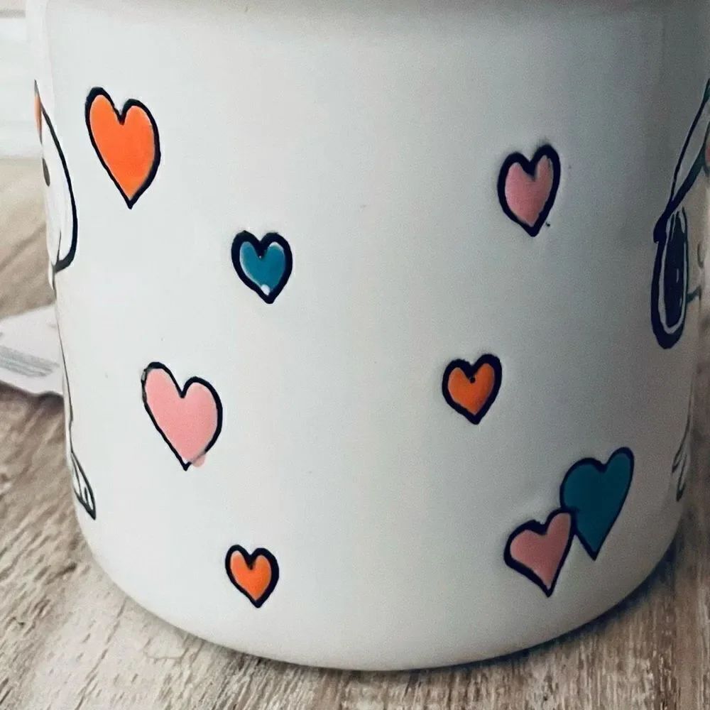 NWT Adorable Peanuts Snoopy in love White/ Blue Ceramic 21 Oz Big Mug Great Gift - Picture 9 of 12